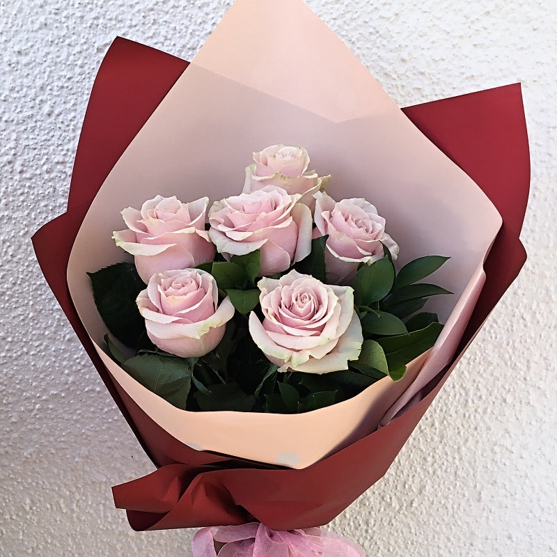 Bouquet of 6 Pink Roses