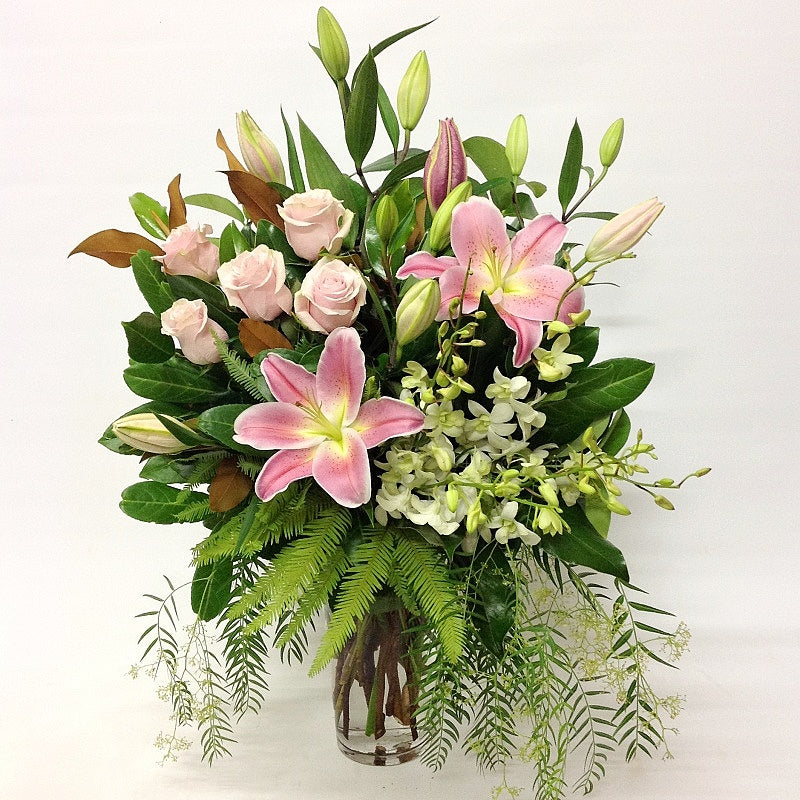 Ceramic & Vase Arrangements – Flowers Of Adelaide