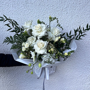 Delicate Classical White Bouquet